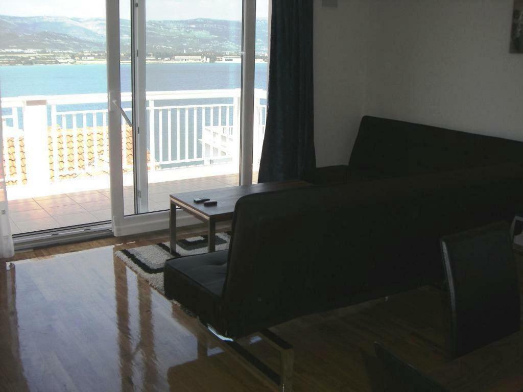 Apartments Nena - Trogir Bagian luar foto